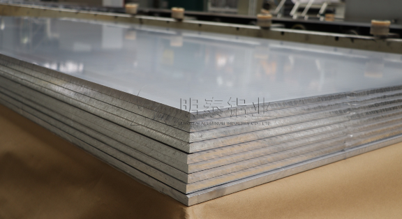 6082 鋁板生產(chǎn)廠家 明泰鋁業(yè) 源頭直供 性價(jià)比高